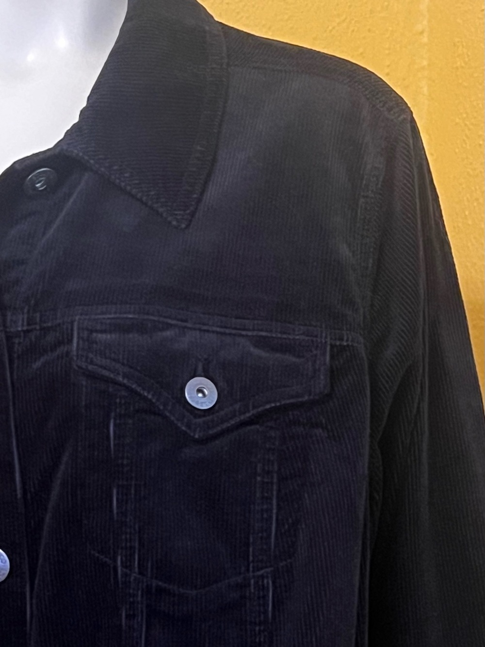 Black Corduroy Trucker Jacket Style & Co, 20W - Picture 6 of 10